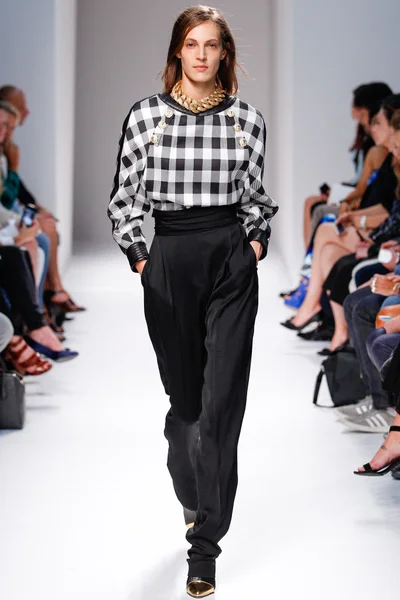 Look 24